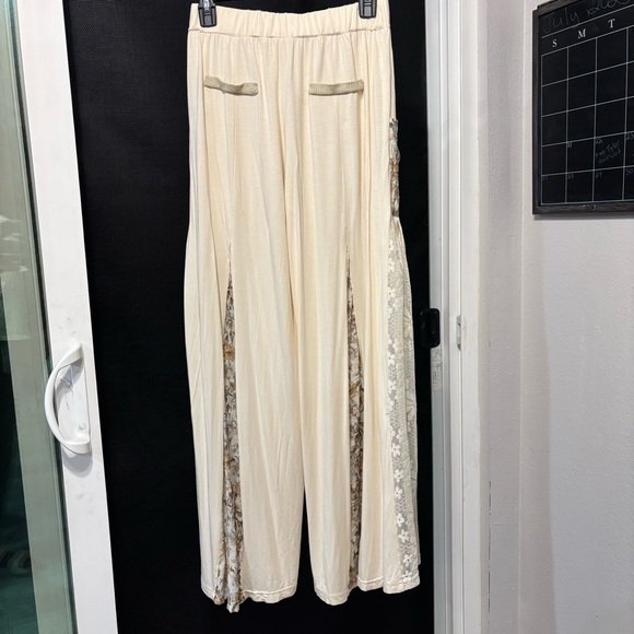 Pol | Floral Lace Cream Wide-Leg Pants - Picture 6 of 16